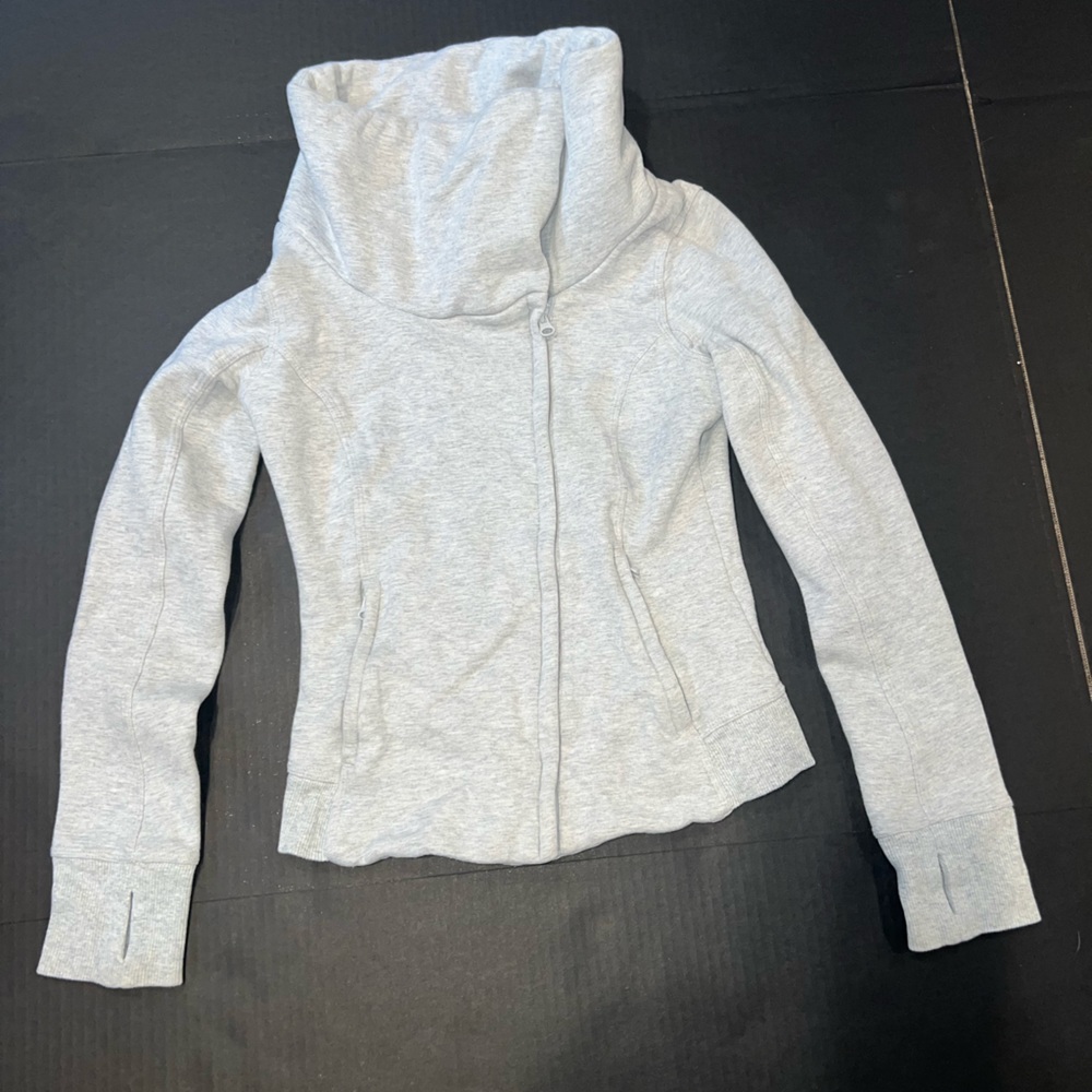 Lululemon Sweatshirt